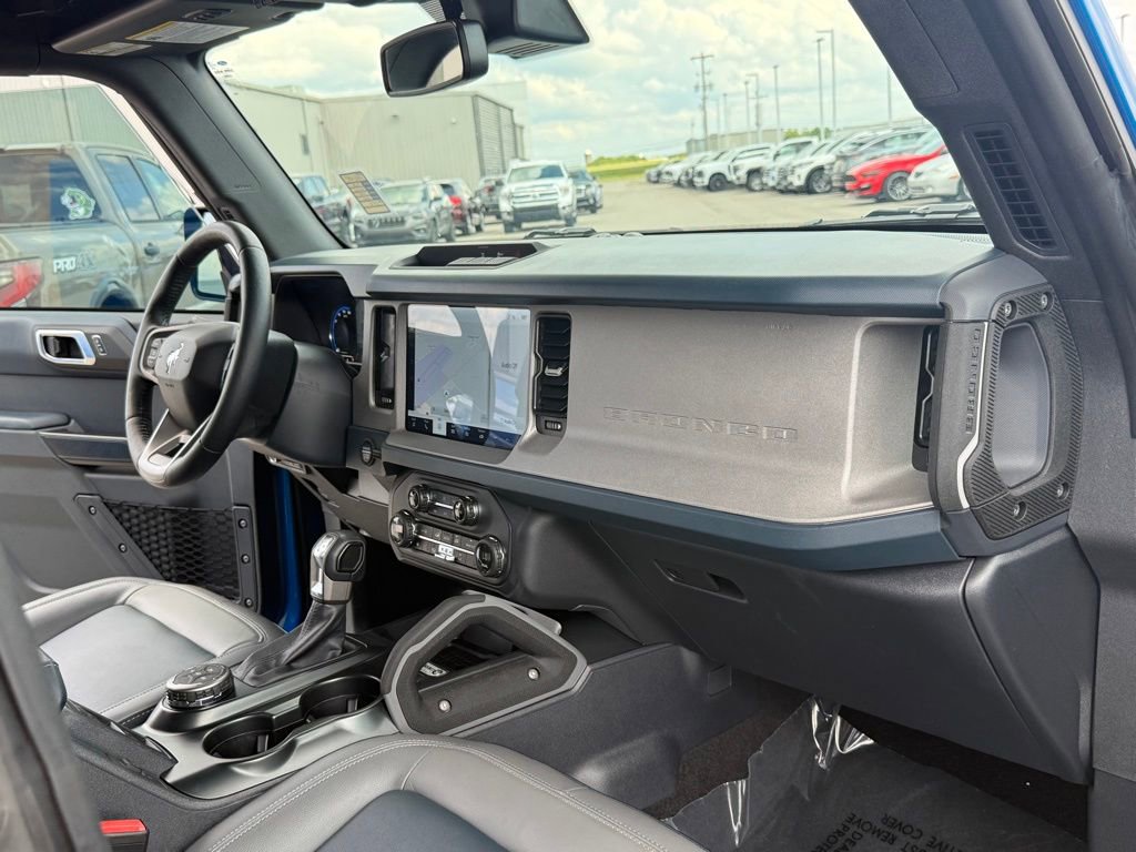 Used 2024 Ford Bronco Outer Banks image 17