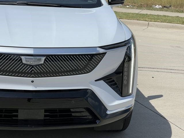 New 2027 Cadillac Optiq Luxury RWD image 4