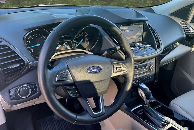 Used 2019 Ford Escape Titanium AWD/4WD image 17