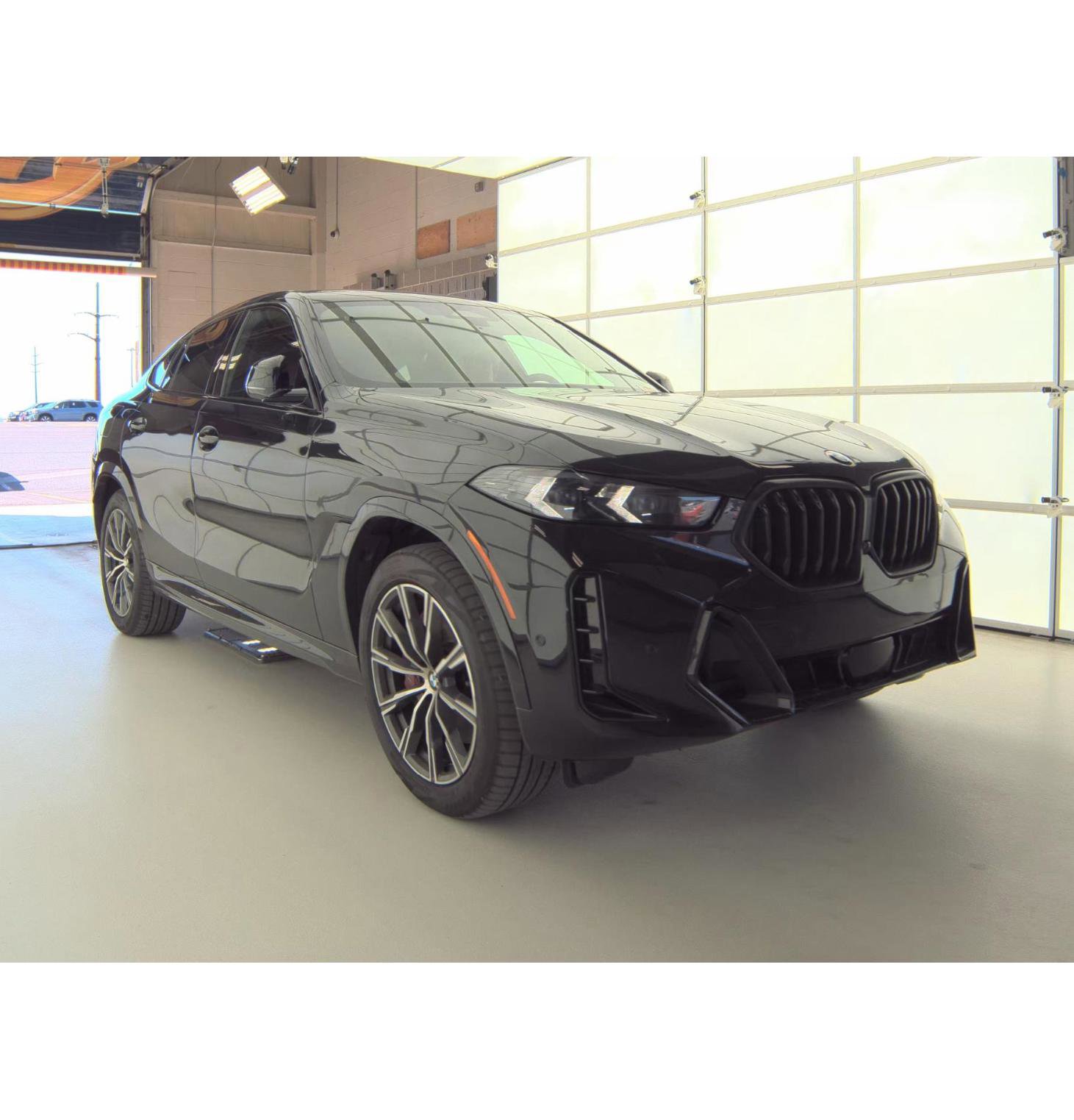 Used 2024 BMW X6 xDrive40i w/ M Sport Professional Package AWD/4WD image 16
