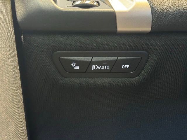 New 2026 BMW iX xDrive45 image 31