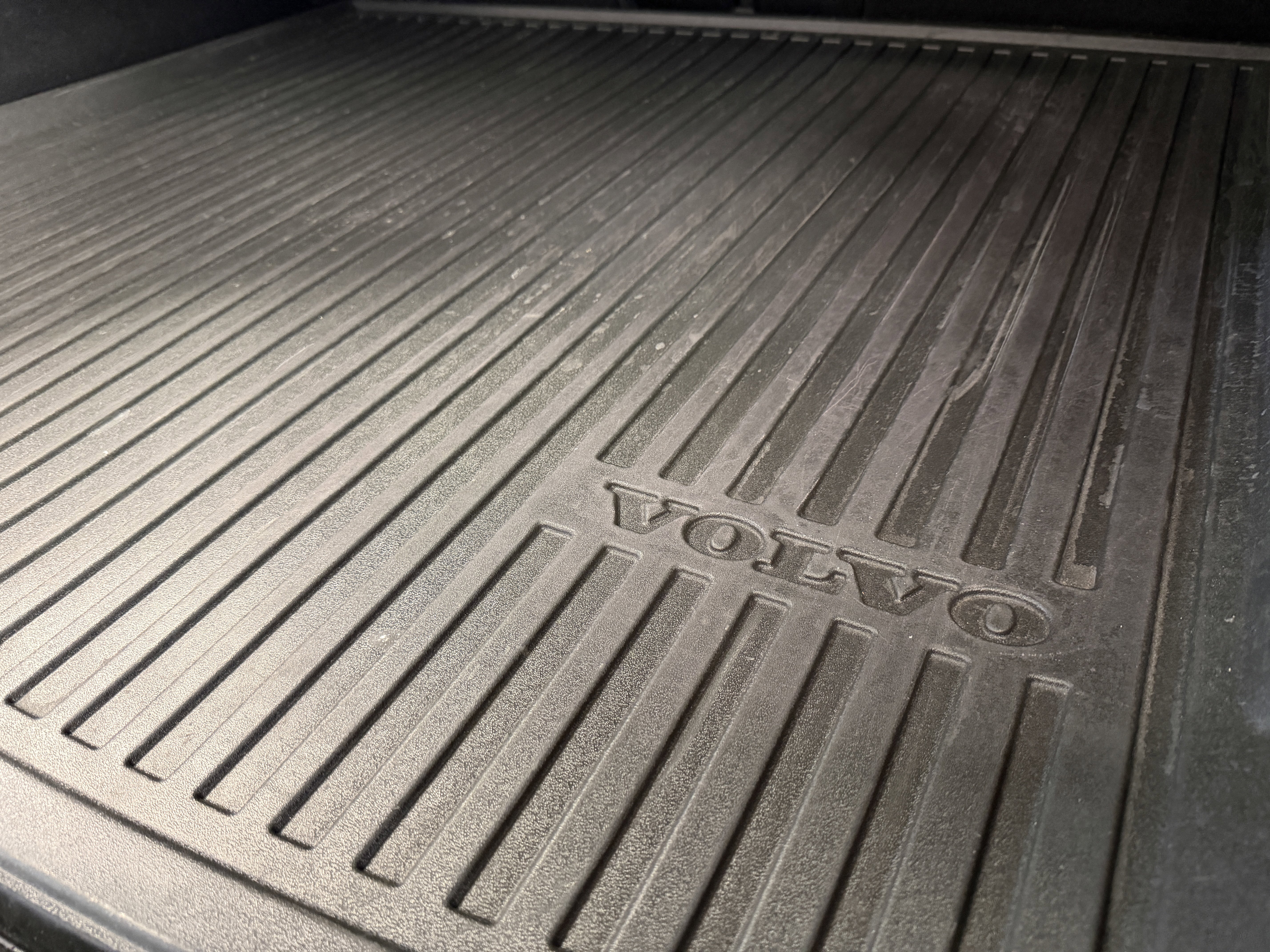 Used 2023 Volvo XC60 B5 Plus w/ Protection Package Premier image 26