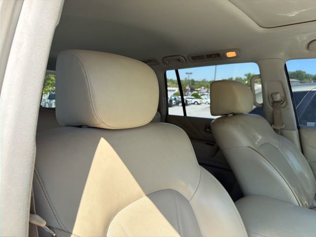 Used 2017 INFINITI QX80 4WD w/ Deluxe Technology Package image 11