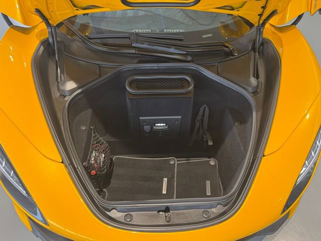 Used 2019 McLaren 720S Performance RWD image 26