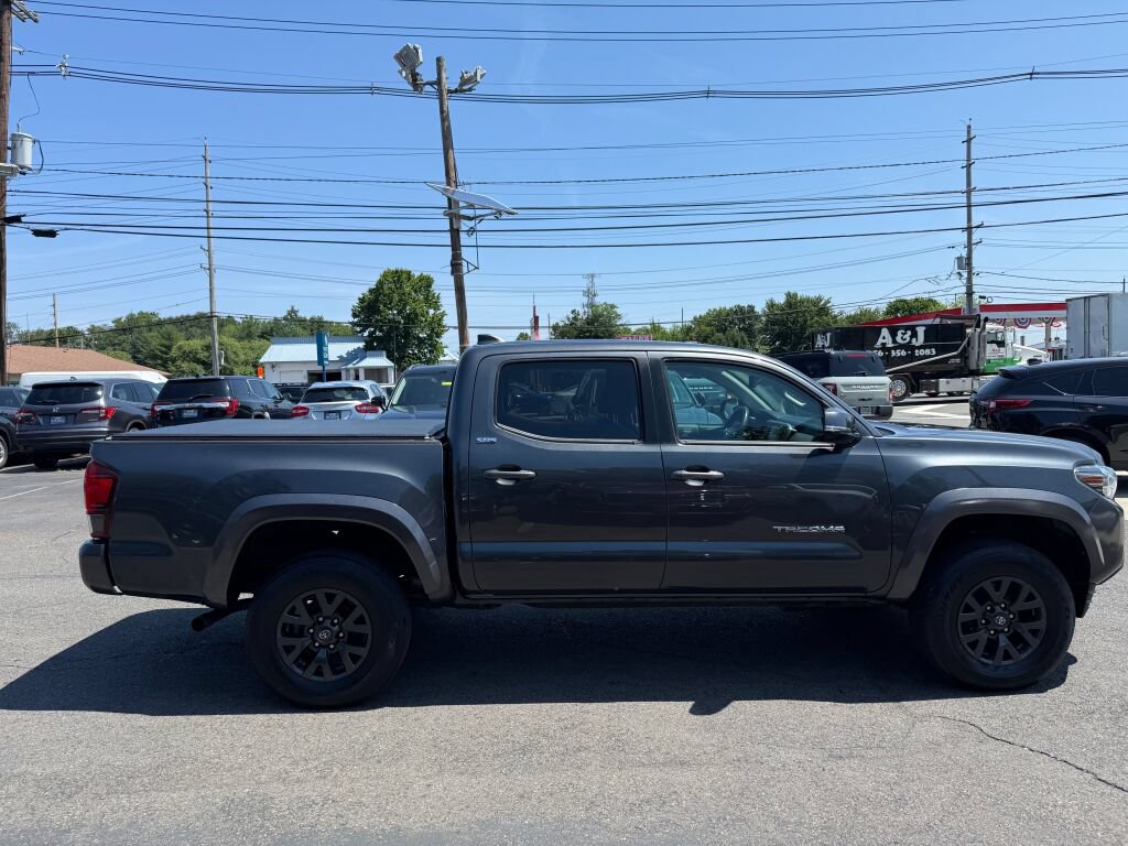 Used 2023 Toyota Tacoma SR5 w/ Technology Package AWD/4WD image 8