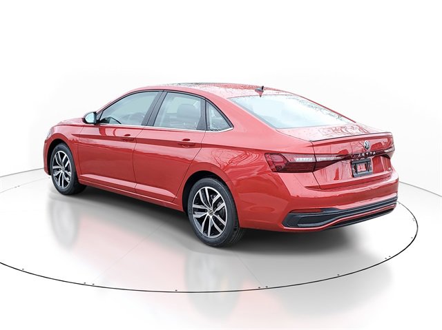 New 2025 Volkswagen Jetta SE image 3
