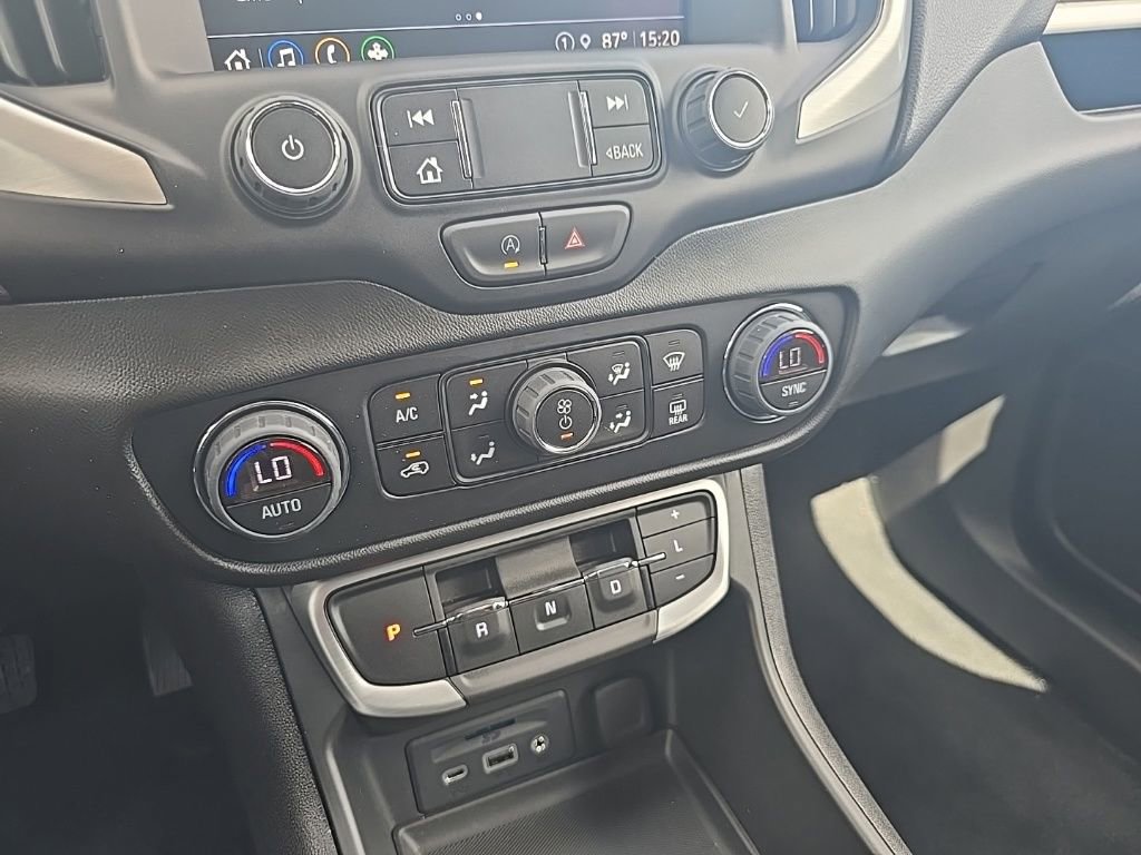 Used 2023 GMC Terrain SLT image 20