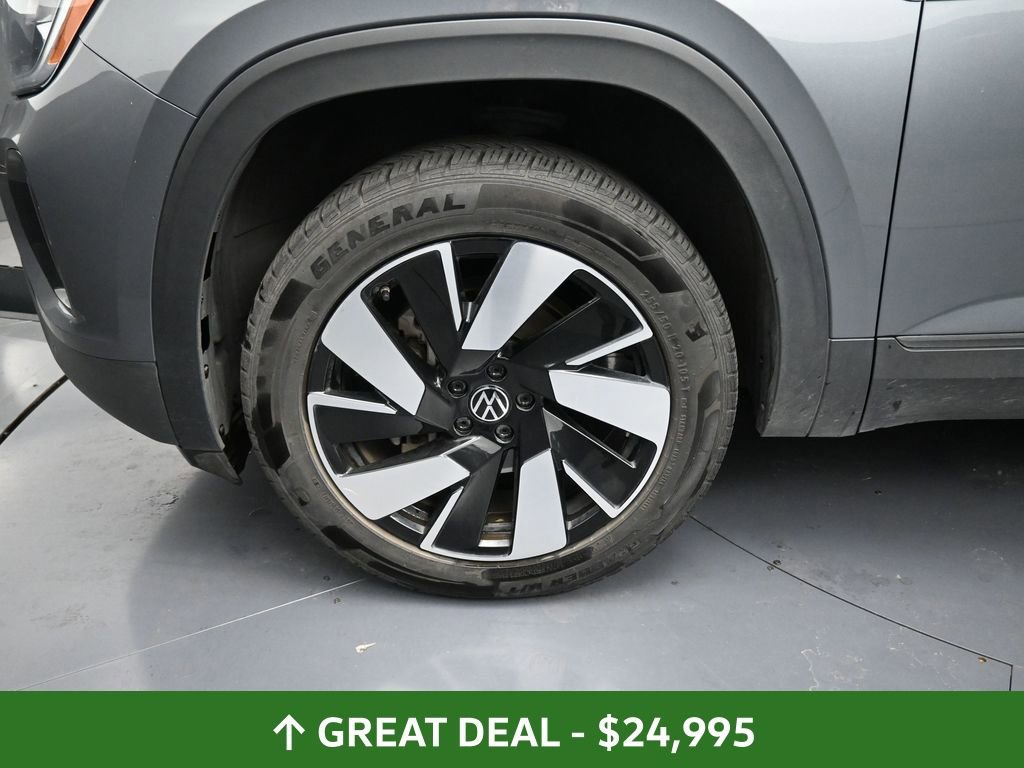 Used 2024 Volkswagen Atlas Cross Sport SE image 15