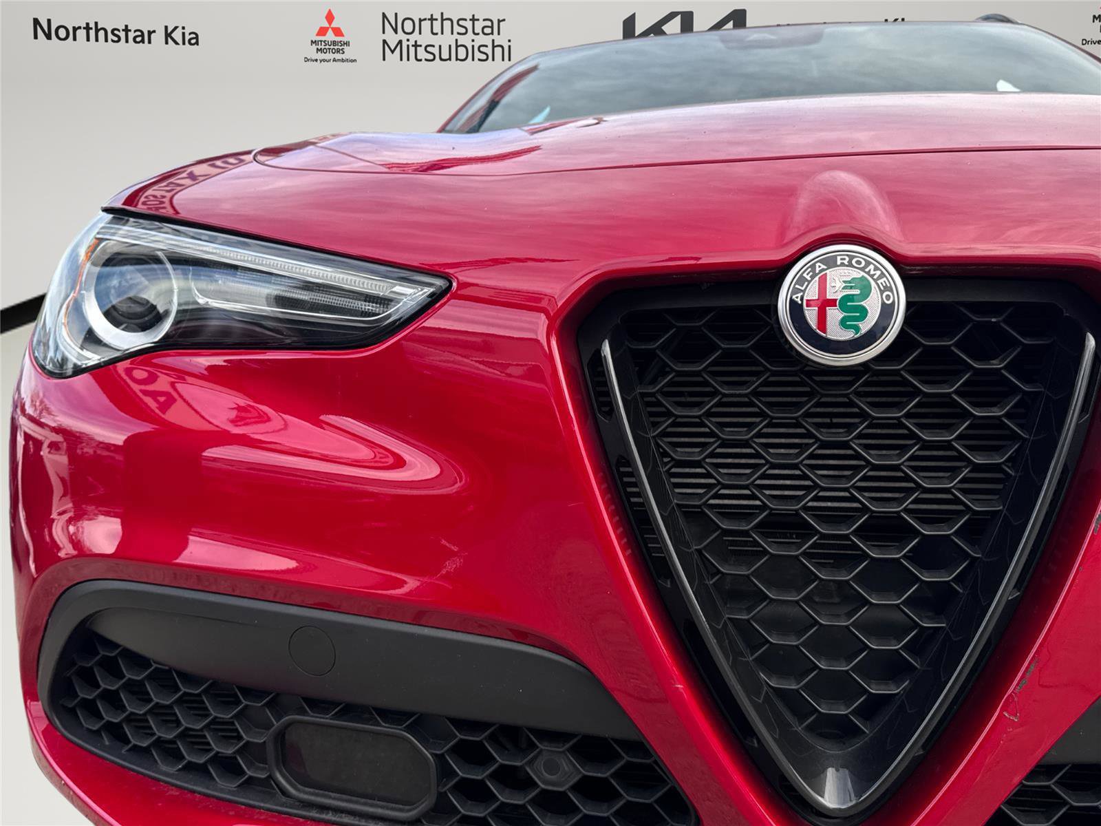 Used 2022 Alfa Romeo Stelvio Sprint image 28