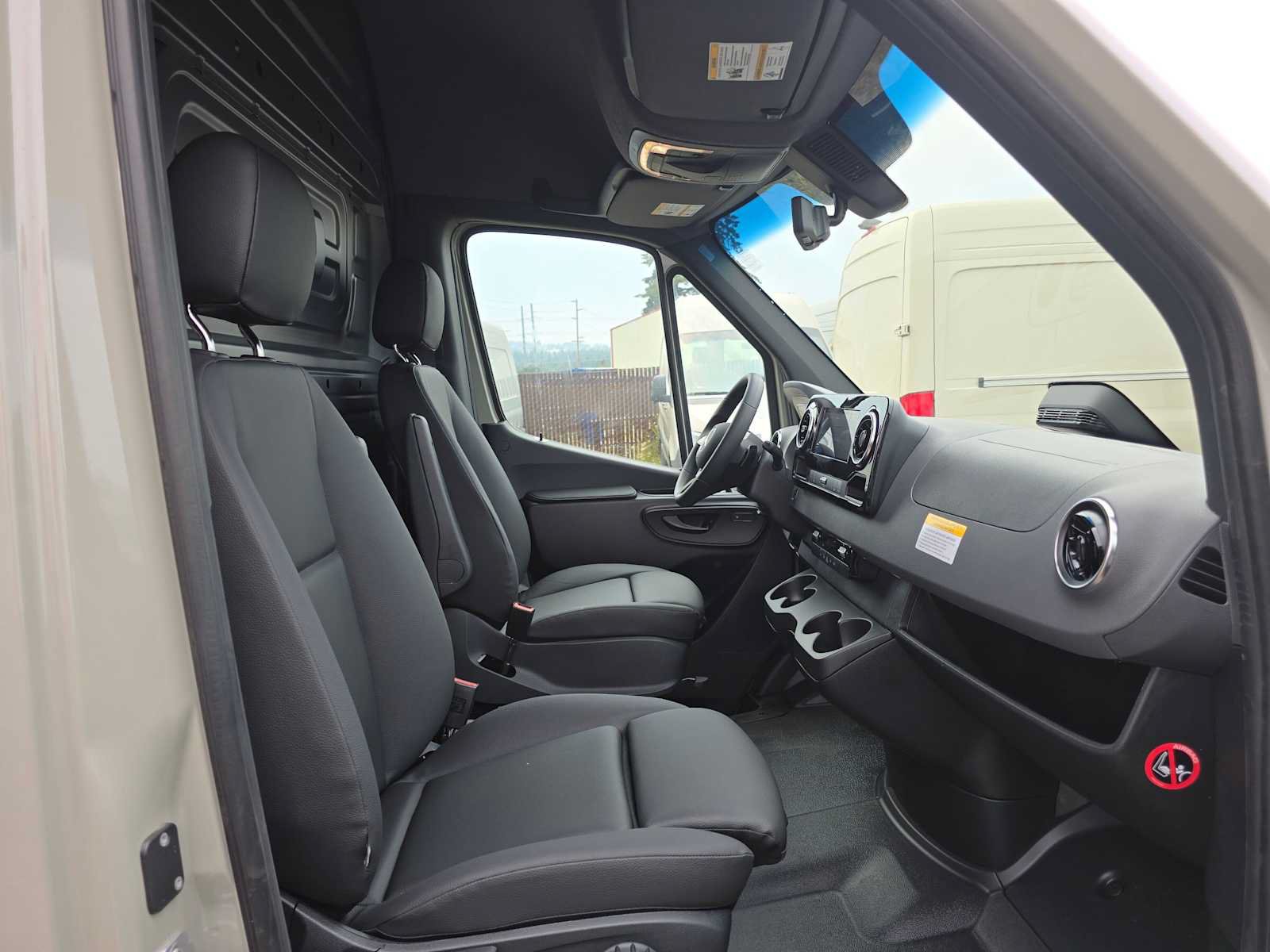 Used 2026 Mercedes-Benz Sprinter 2500 image 11