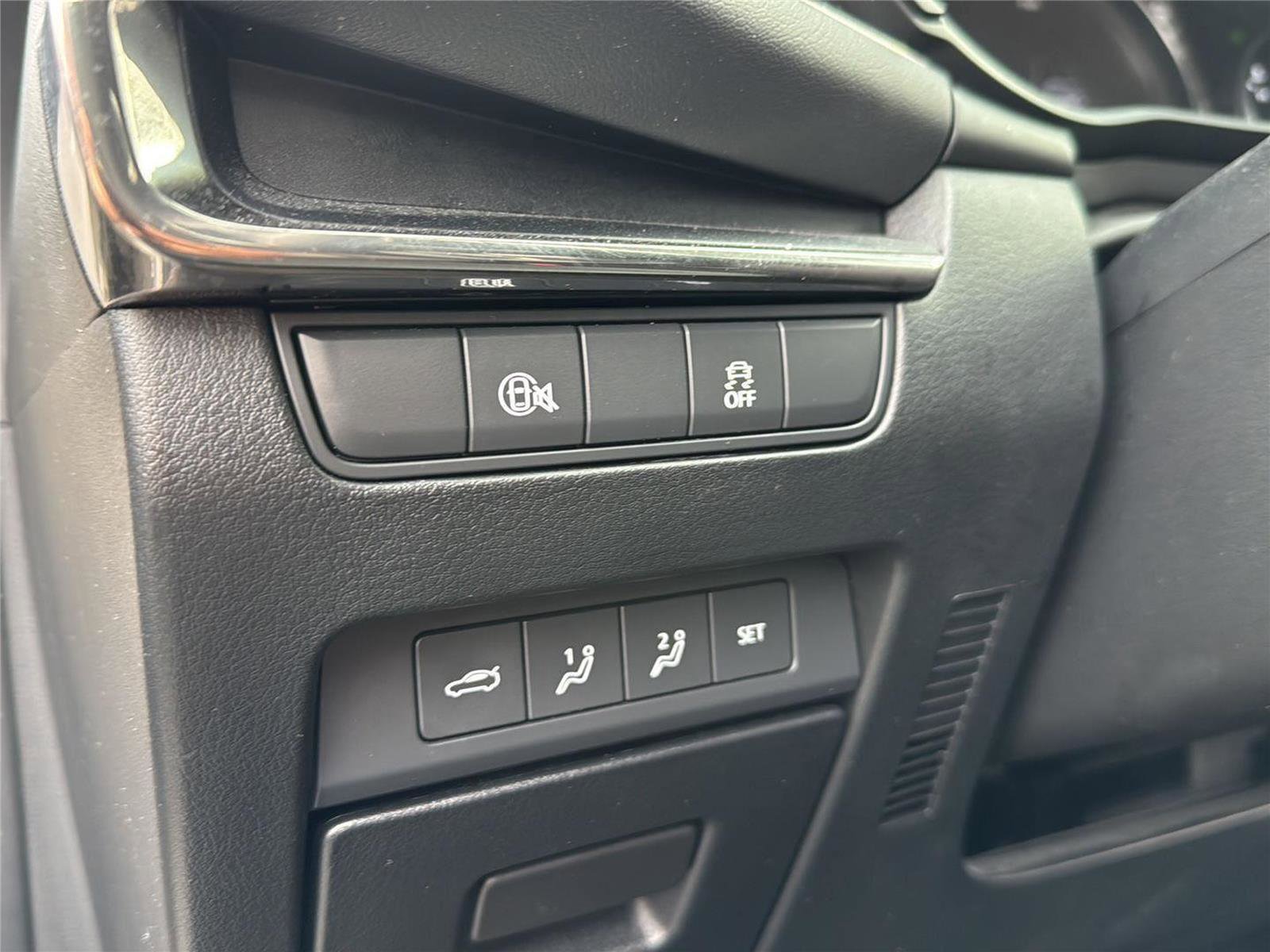 Used 2024 MAZDA MAZDA3 s image 14