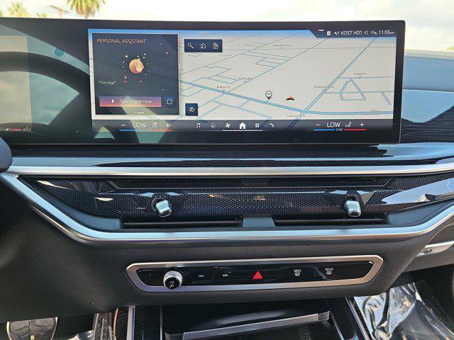 Certified 2024 BMW X7 xDrive40i w/ M Sport Package image 22