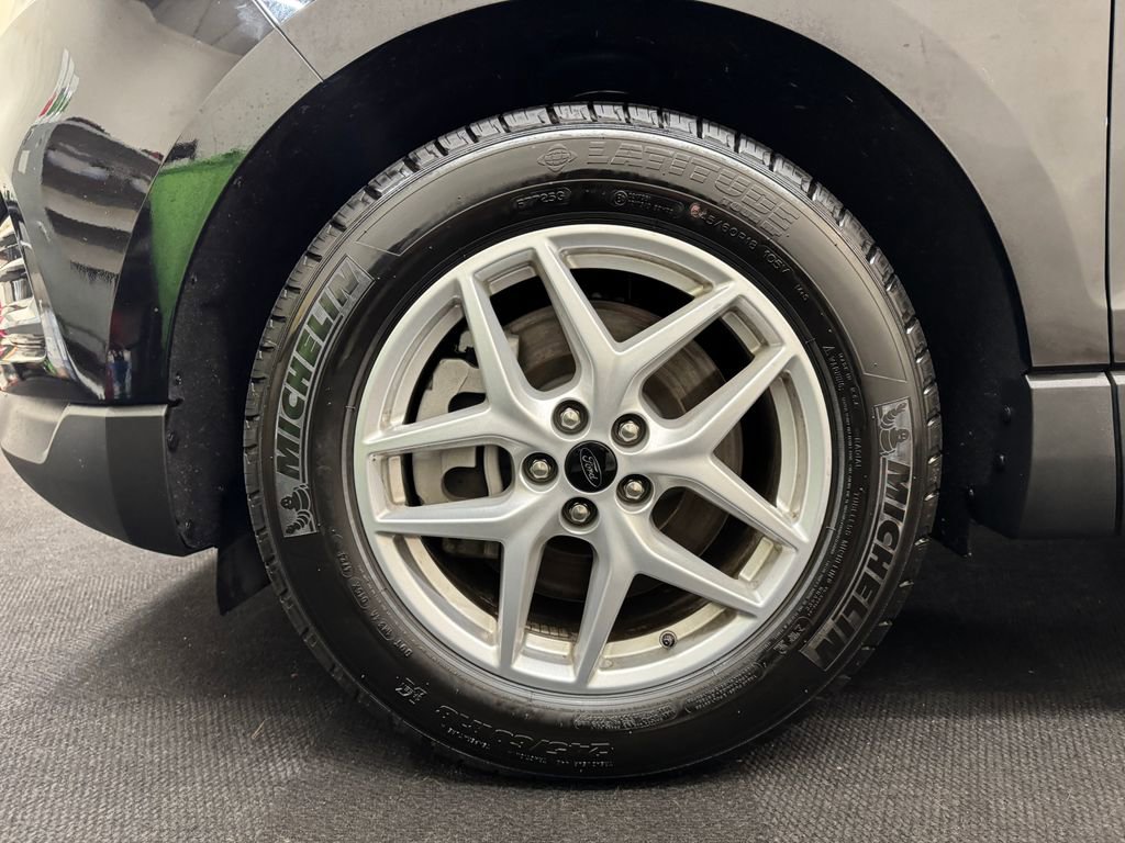 Used 2024 Ford Edge SEL image 12