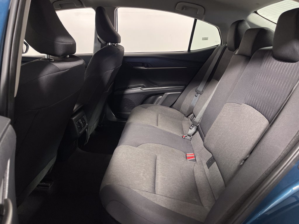Used 2025 Toyota Camry LE FWD image 13