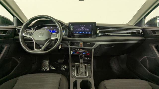 Used 2025 Volkswagen Jetta S image 24