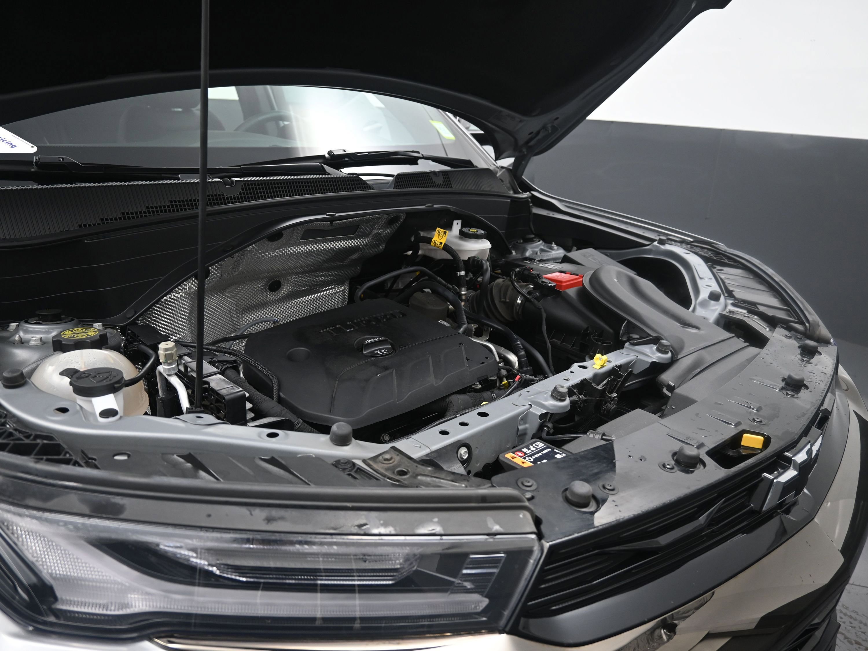 Used 2023 Chevrolet TrailBlazer RS w/ Sun and Liftgate Package image 32