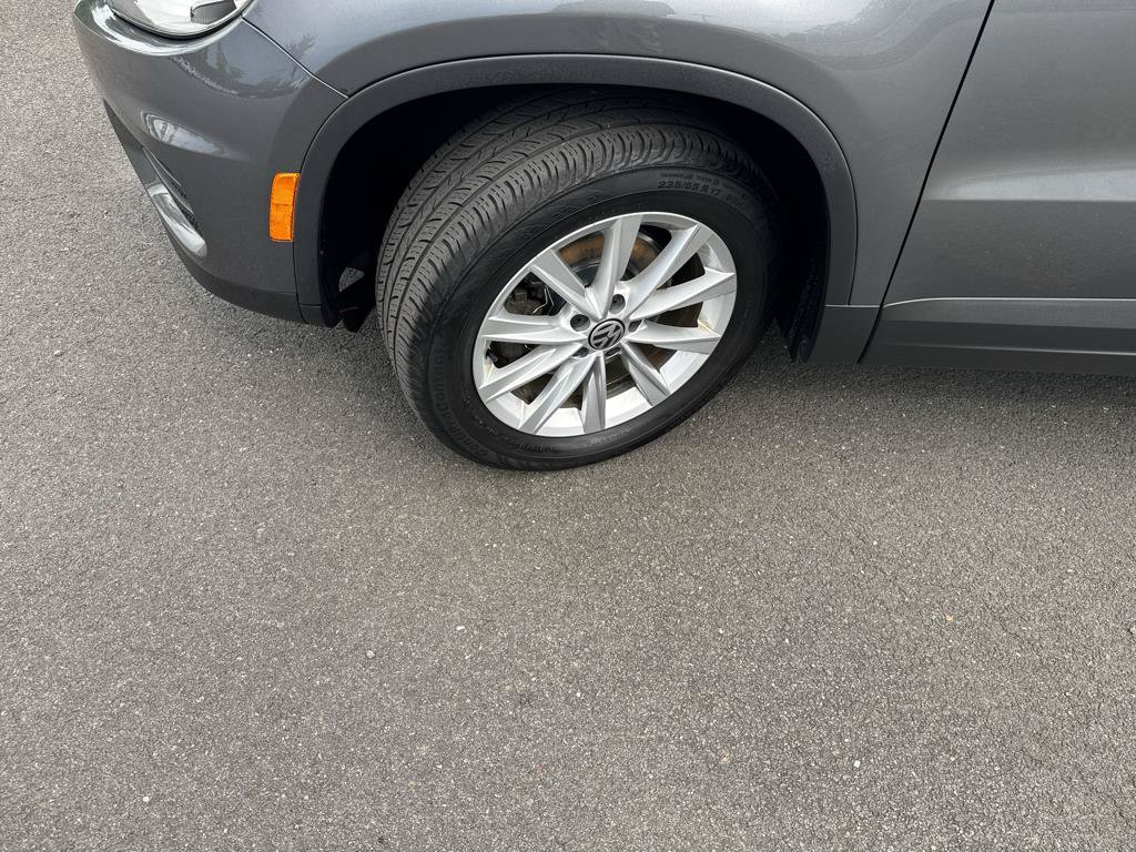 Used 2018 Volkswagen Tiguan Limited AWD/4WD image 30