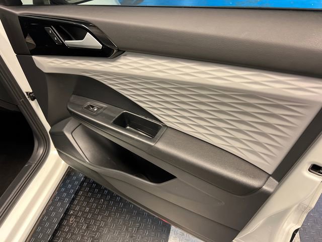 Certified 2023 Volkswagen Taos S FWD image 11