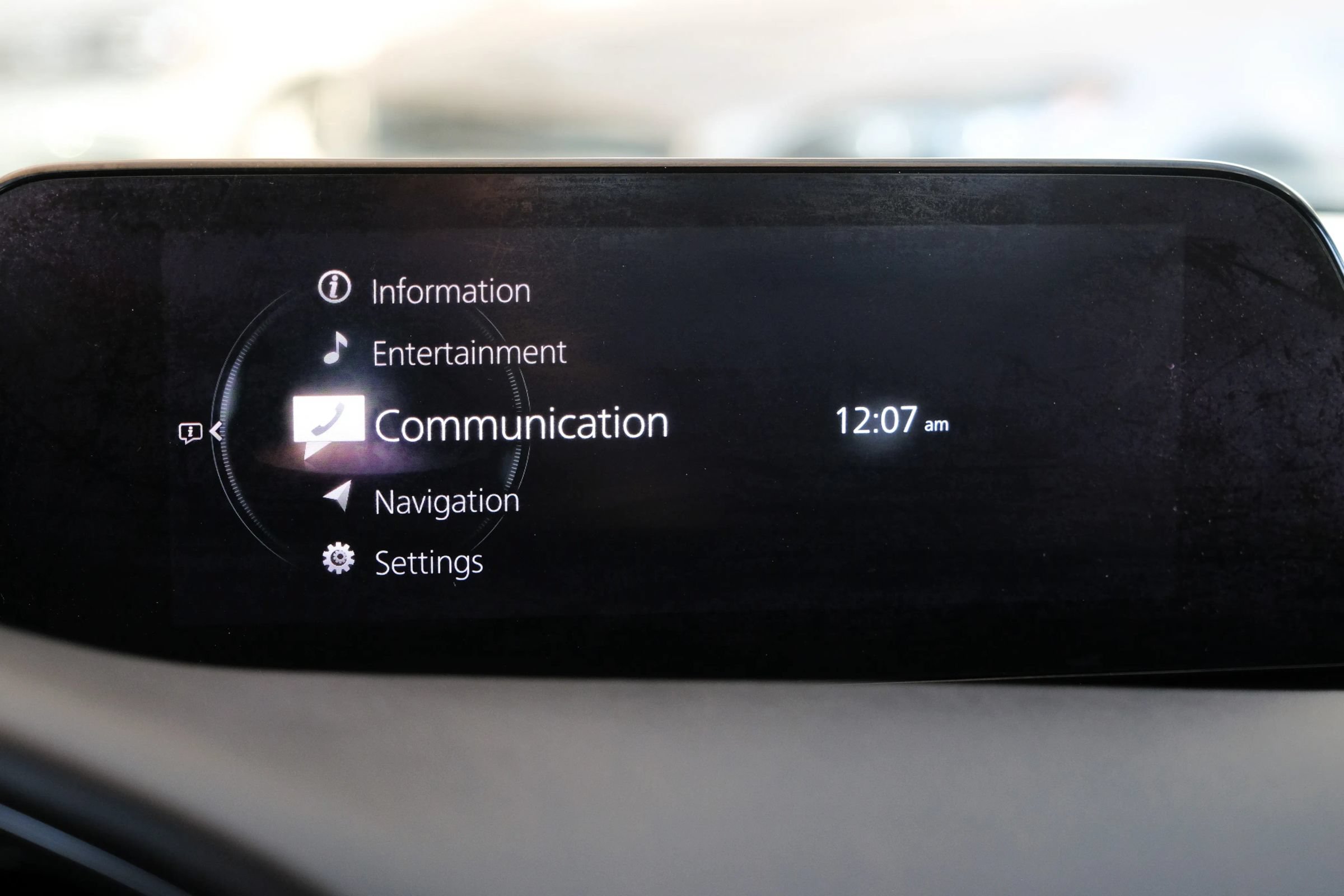Used 2020 MAZDA MAZDA3 Hatchback w/ Preferred Package FWD image 28
