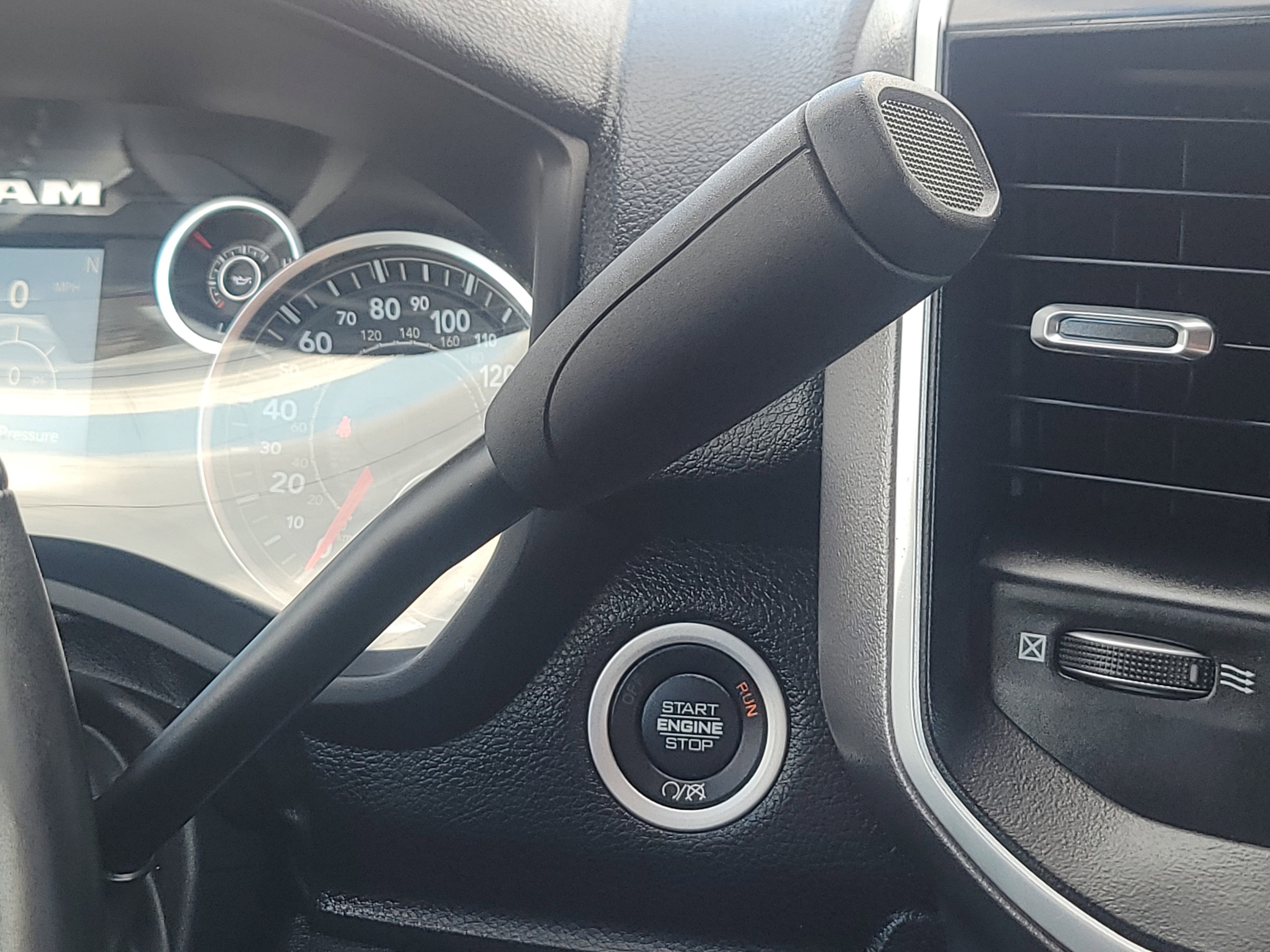 Used 2024 RAM 3500 Big Horn image 25