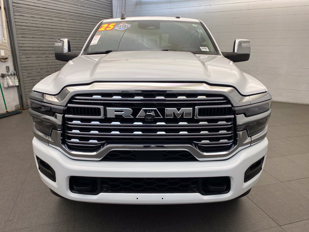 Certified 2025 RAM 2500 Limited AWD/4WD image 2