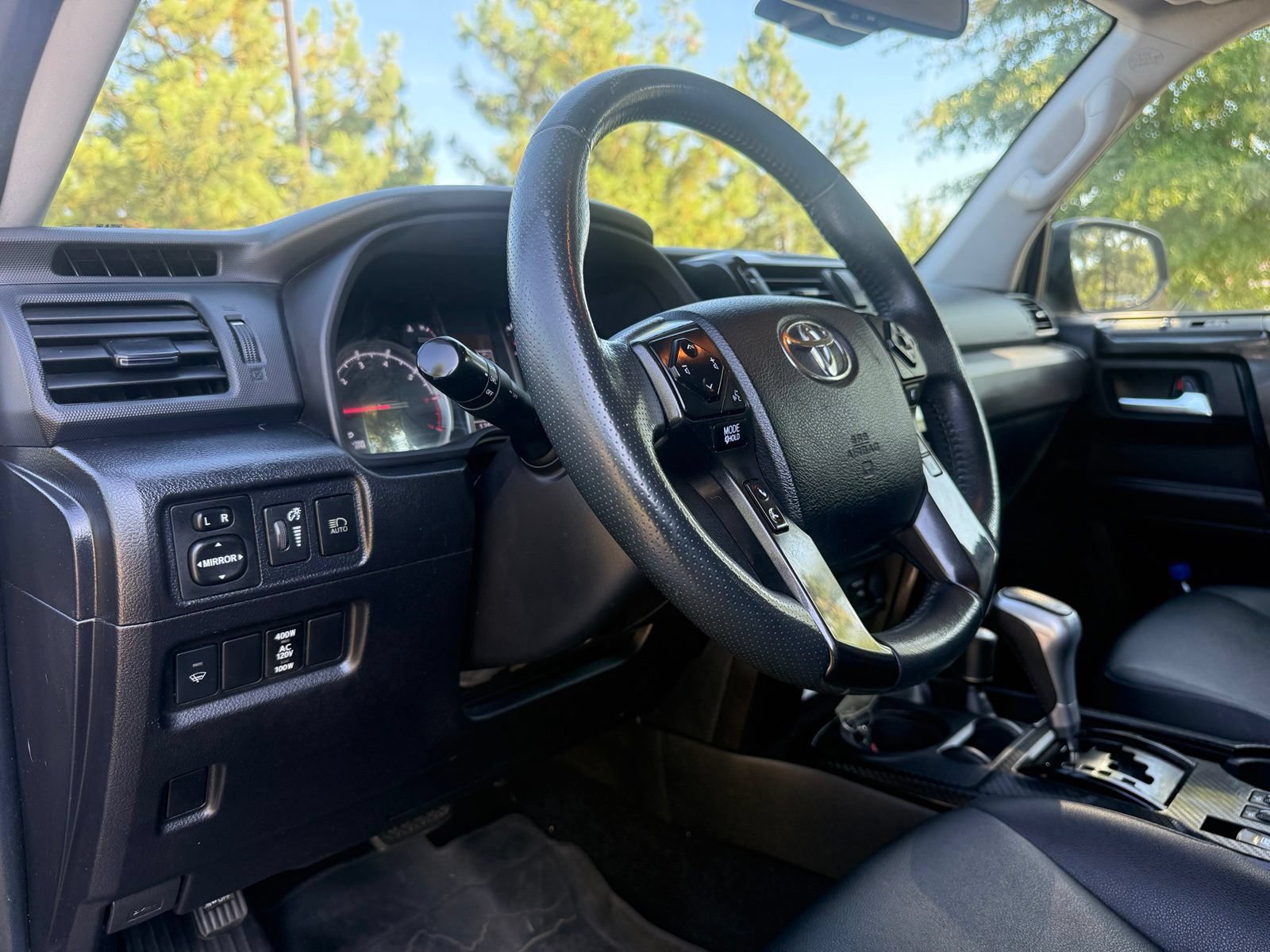 Used 2020 Toyota 4Runner TRD Off-Road Premium AWD/4WD image 22