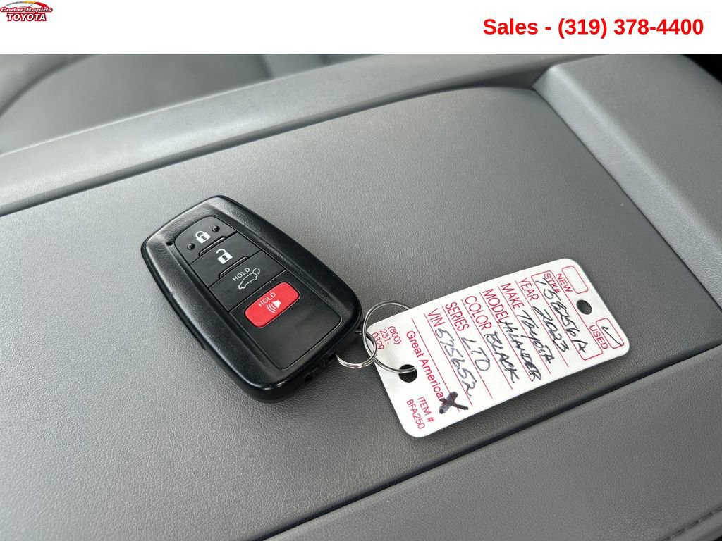 Used 2023 Toyota Highlander Limited image 26