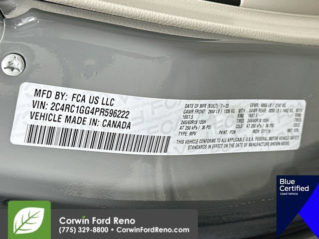 Used 2023 Chrysler Pacifica Limited FWD image 37