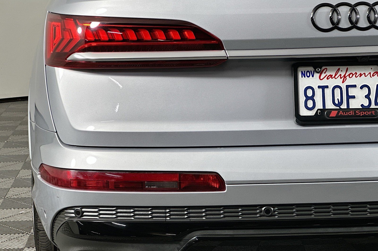 Used 2020 Audi SQ7 Prestige w/ Prestige Package AWD/4WD image 18