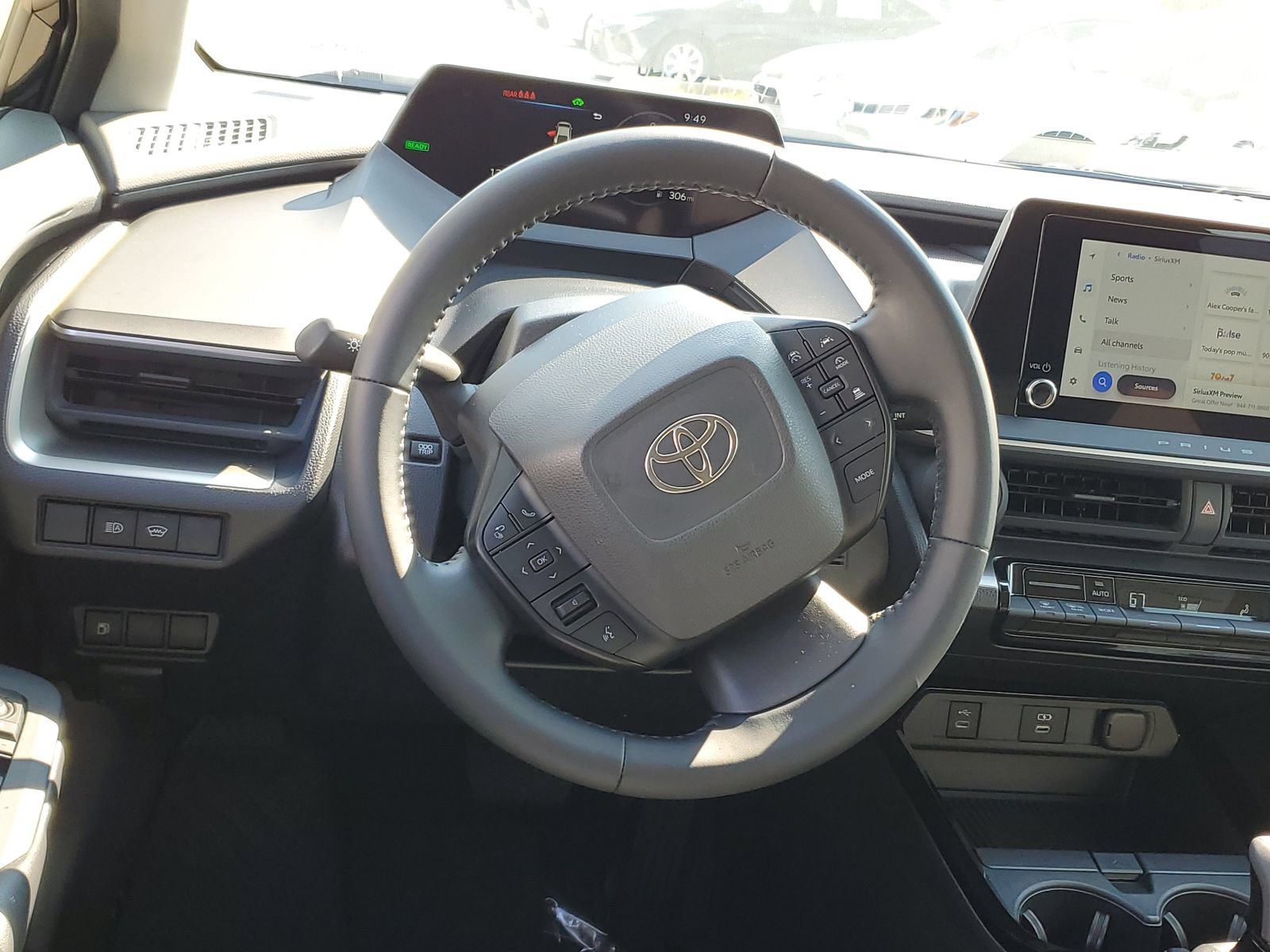 Certified 2025 Toyota Prius LE FWD image 11
