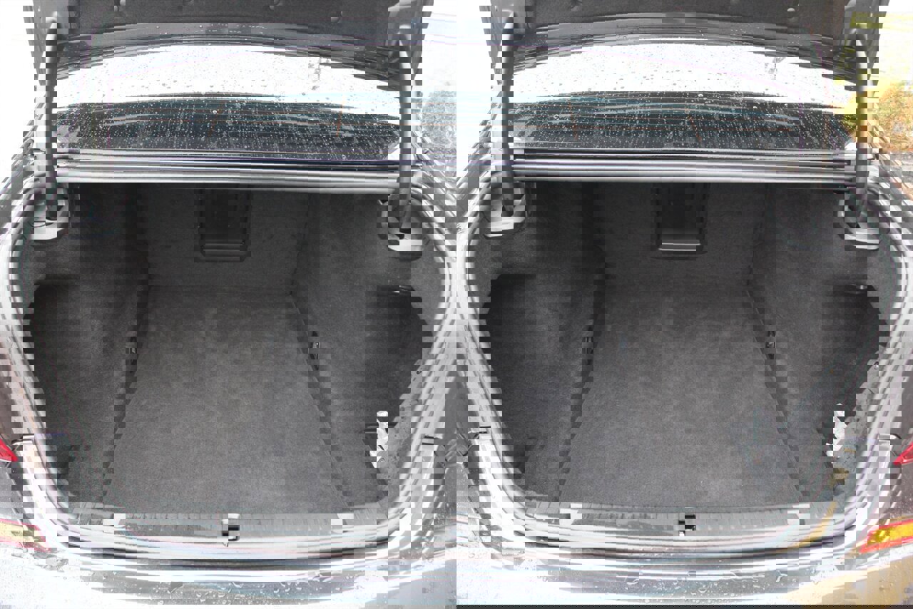 Used 2019 BMW 750i image 25