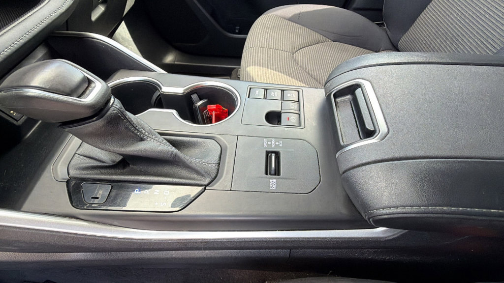 Used 2023 Toyota Highlander LE image 13