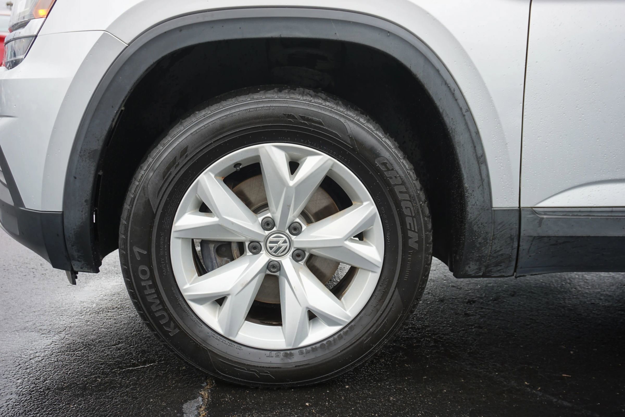 Used 2018 Volkswagen Atlas Launch Edition image 39