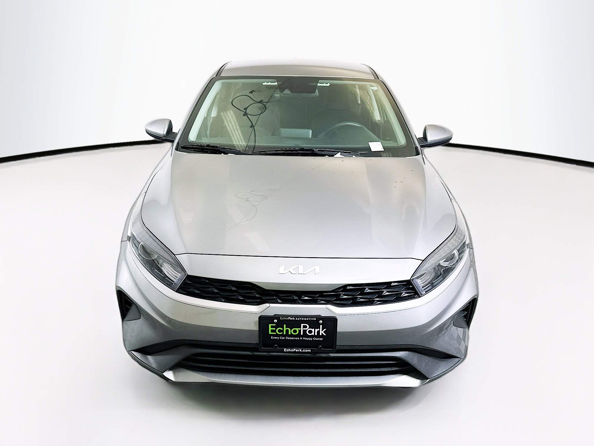 Used 2024 Kia Forte LXS image 2