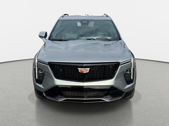 Certified 2024 Cadillac XT4 Sport w/ Technology Package AWD/4WD image 8