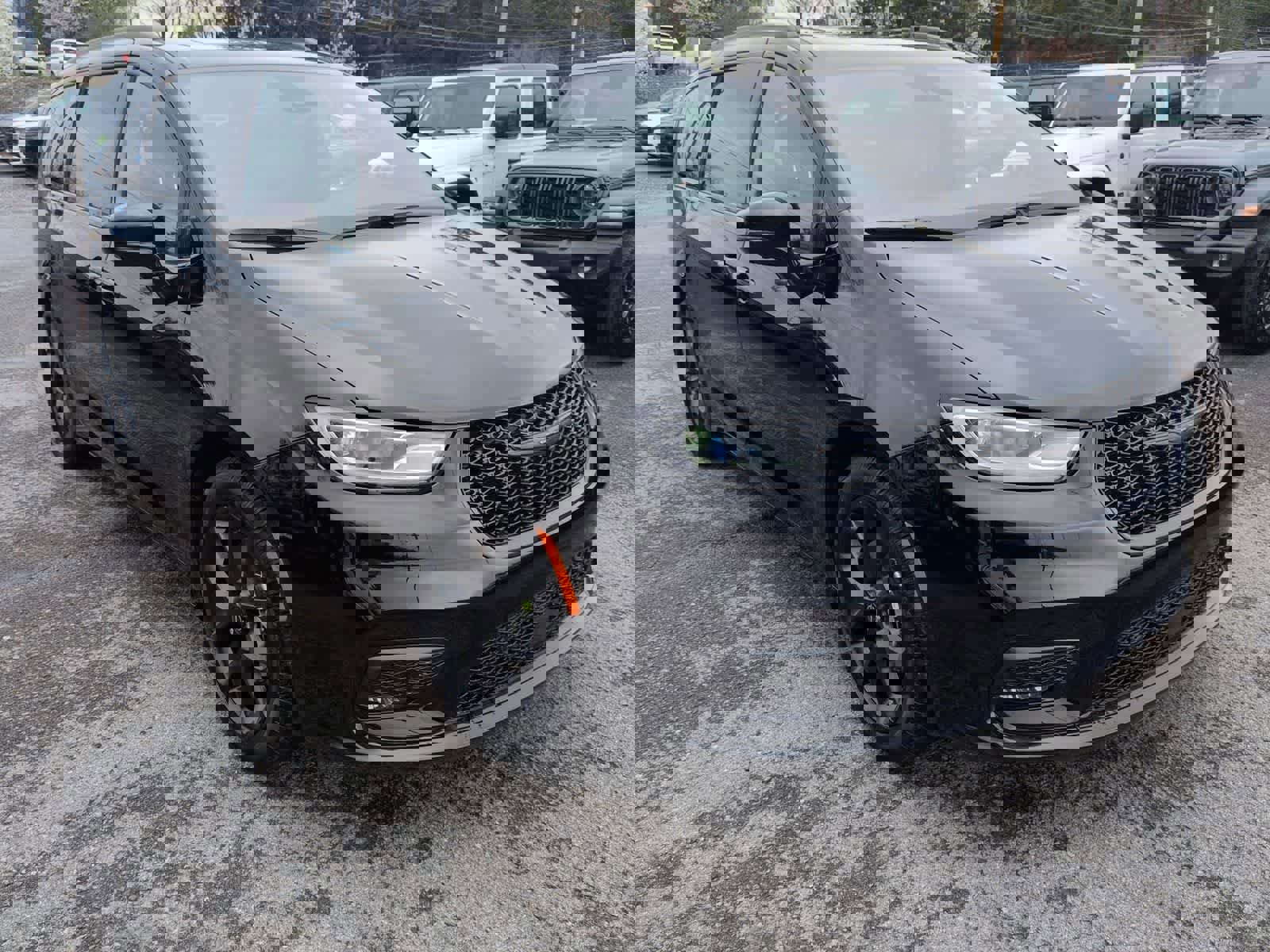 New 2026 Chrysler Pacifica Limited image 2