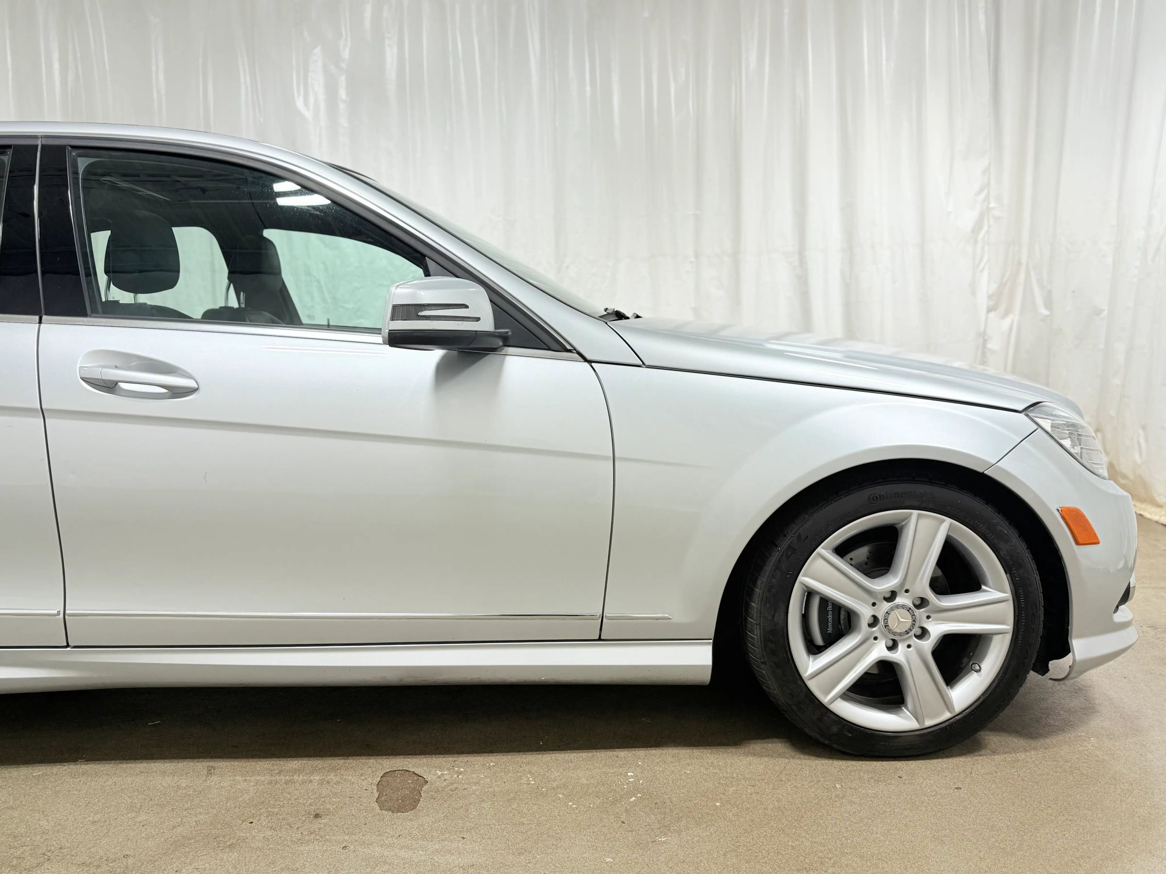Used 2010 Mercedes-Benz C 300 Sedan image 4