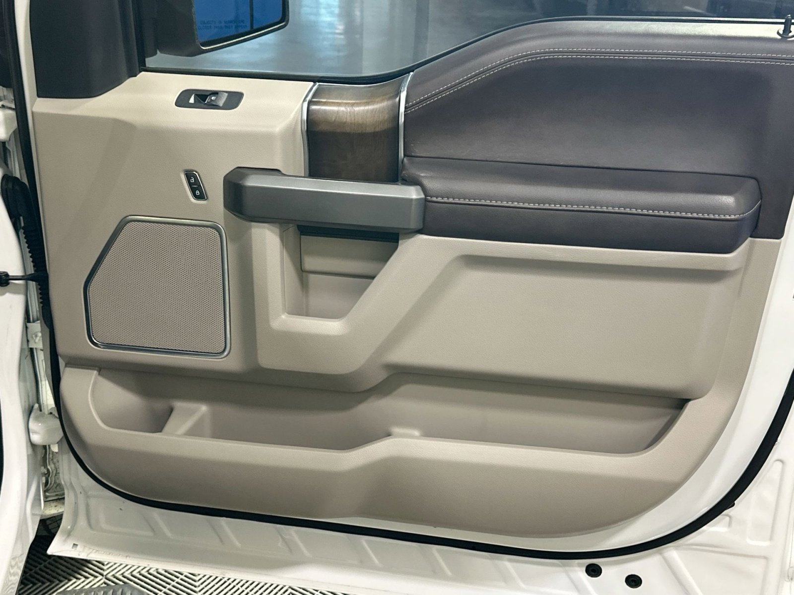 Used 2019 Ford F150 Limited w/ Trailer Tow Package image 41