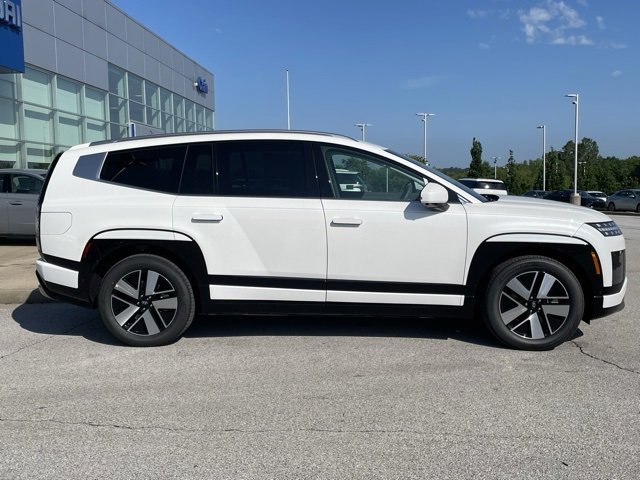 New 2026 Hyundai Ioniq 9 SEL image 8