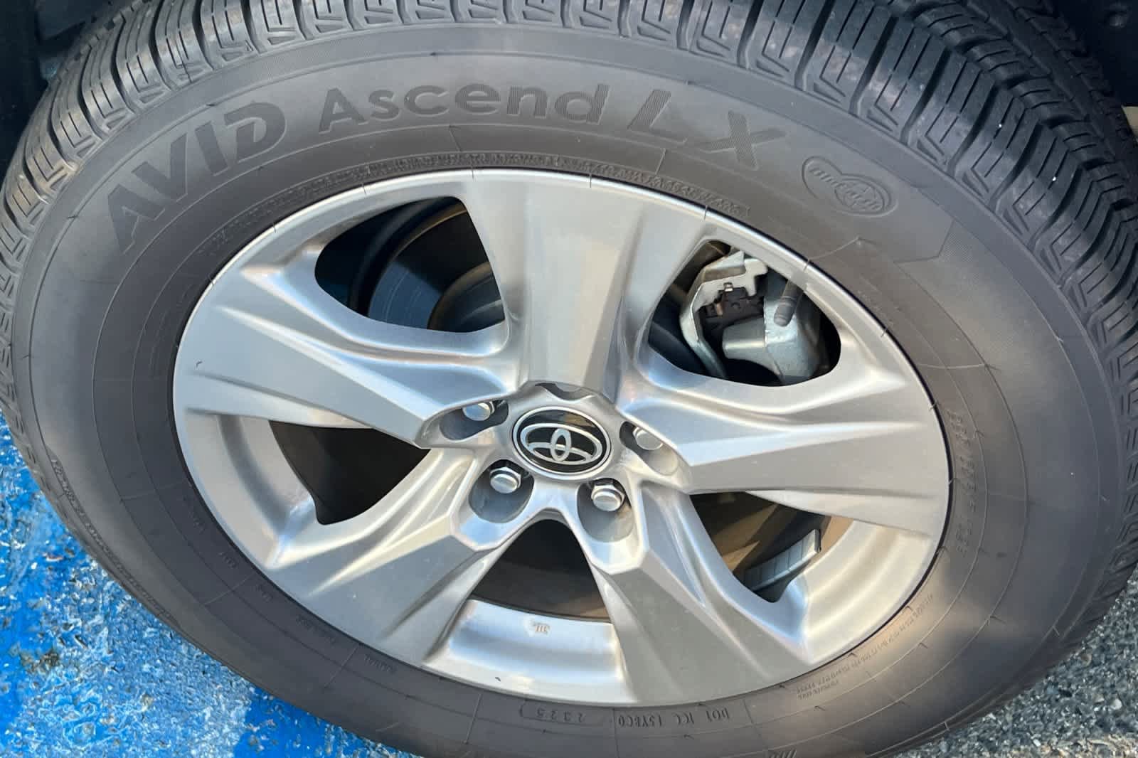 Used 2023 Toyota RAV4 XLE w/ Convenience Package AWD/4WD image 22