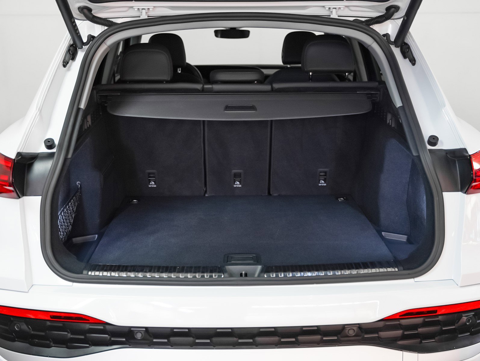 Certified 2025 Audi Q5 Premium w/ Convenience Package image 12