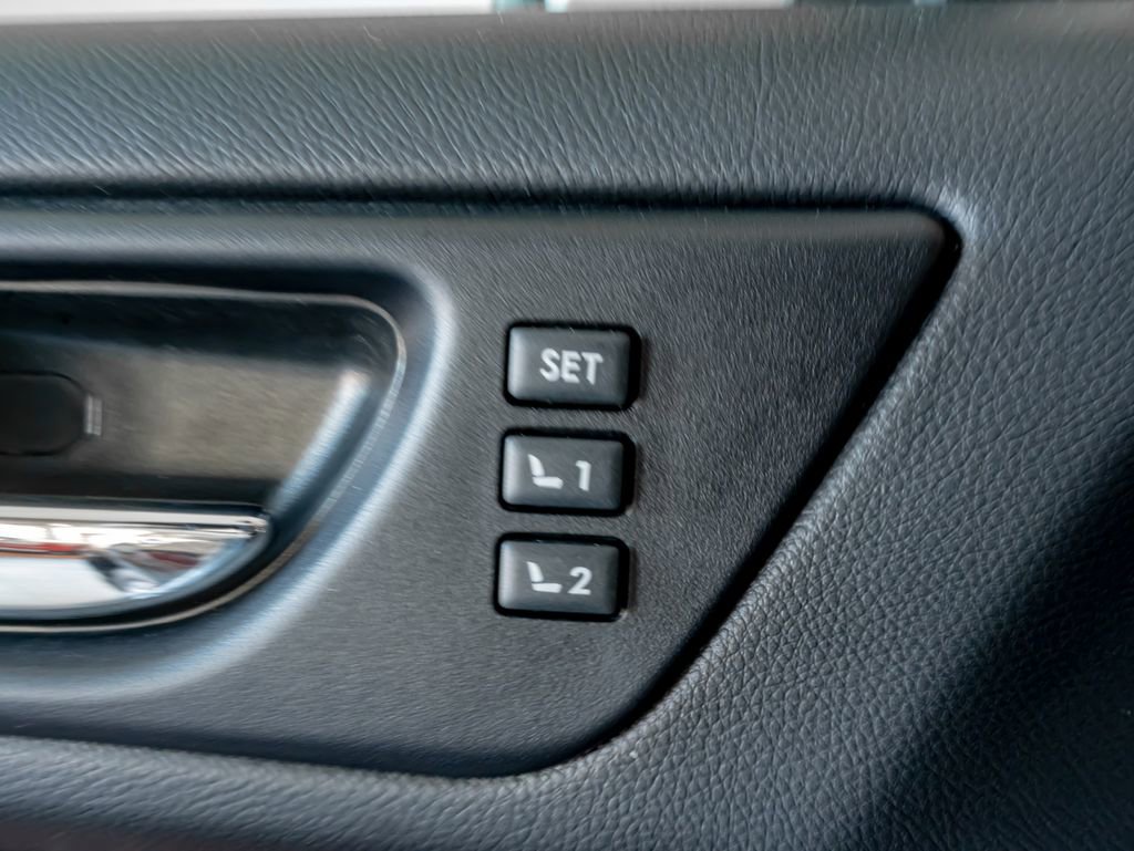 Used 2018 Subaru Outback 3.6R Touring image 13