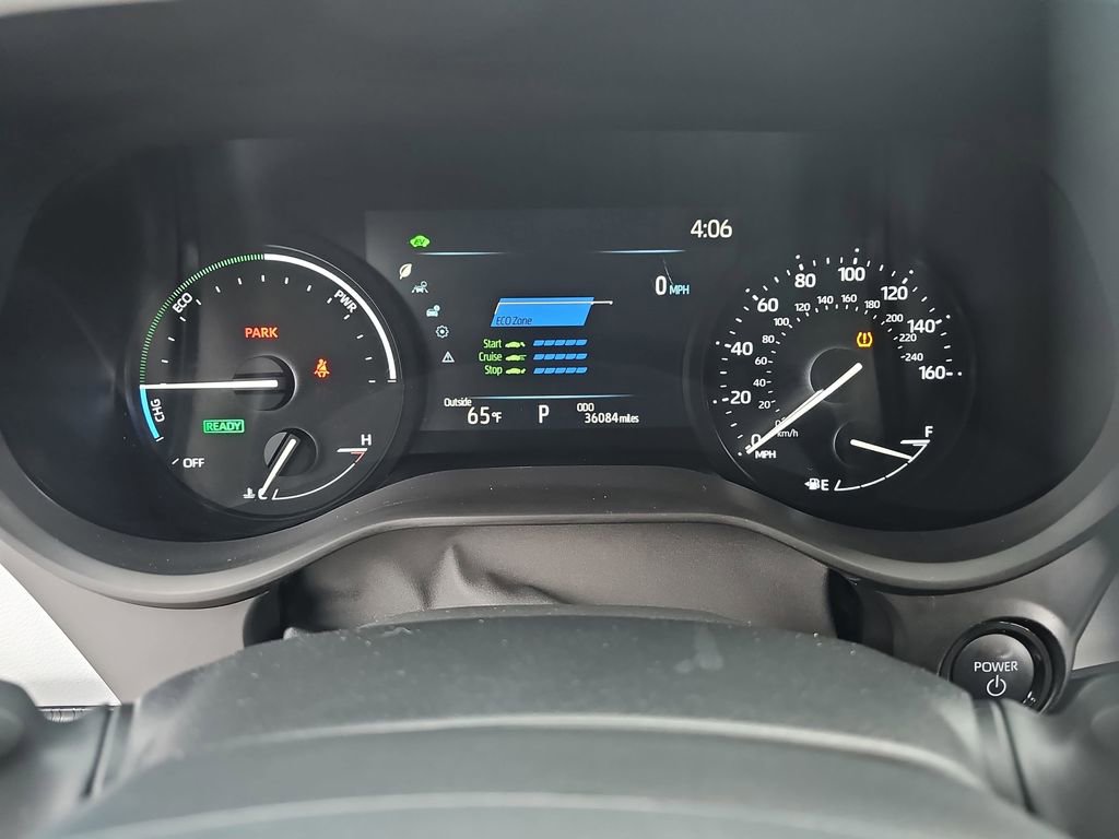 Certified 2025 Toyota Sienna LE image 10