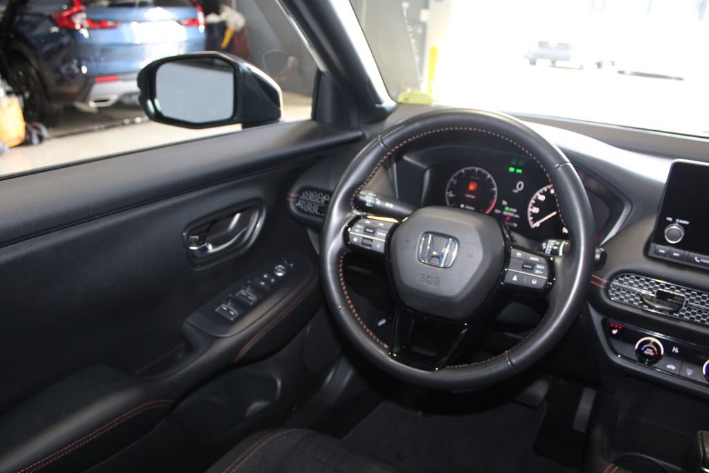 Used 2025 Honda HR-V Sport image 20