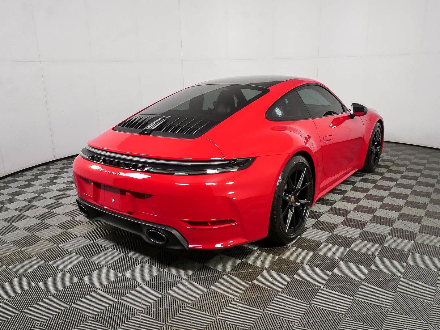 Certified 2026 Porsche 911 Carrera T RWD image 24