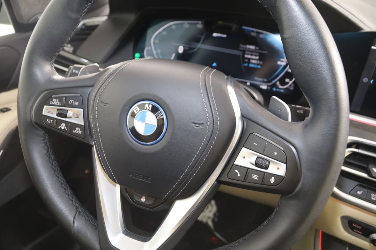 Used 2022 BMW X5 xDrive45e AWD/4WD image 46