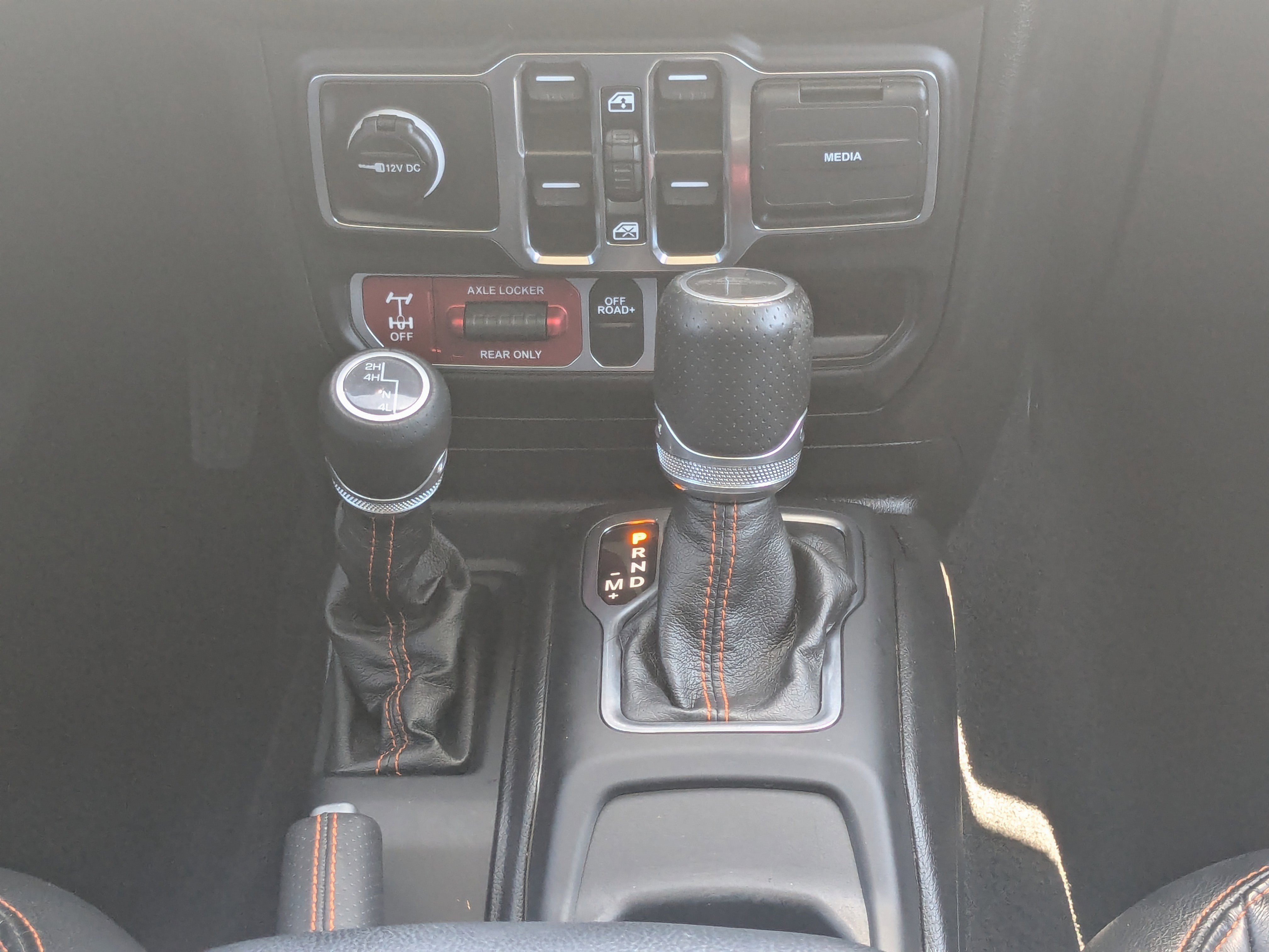Used 2022 Jeep Gladiator Mojave w/ Cold Weather Group image 22