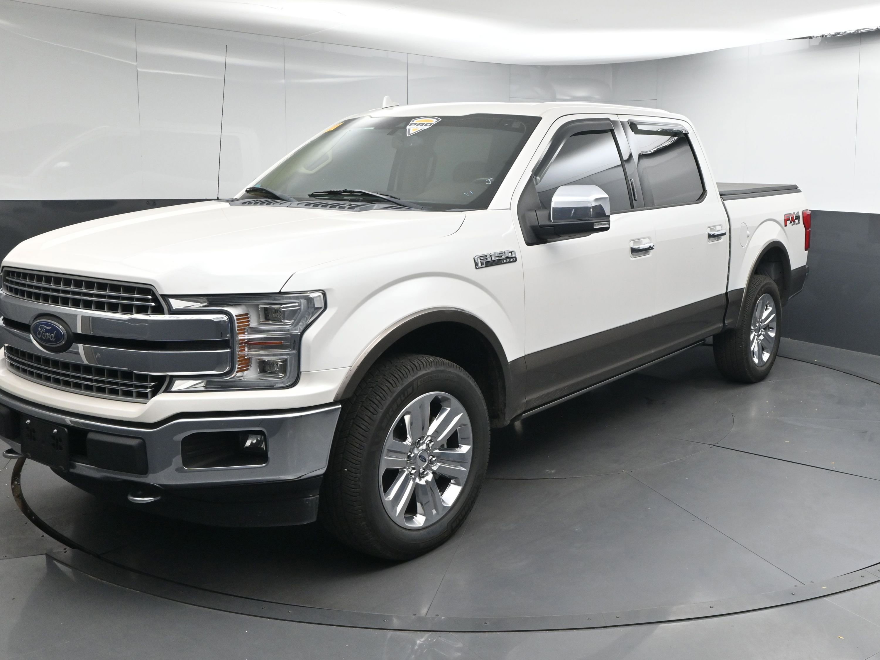 Used 2018 Ford F150 Lariat w/ Equipment Group 502A Luxury image 8