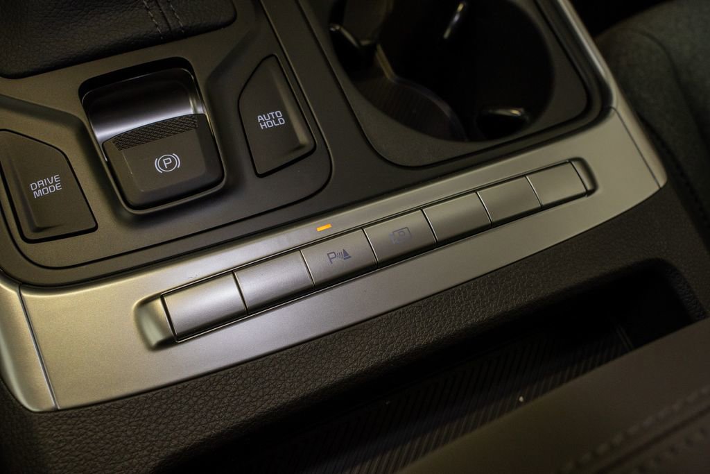 New 2026 Kia Carnival LX image 18