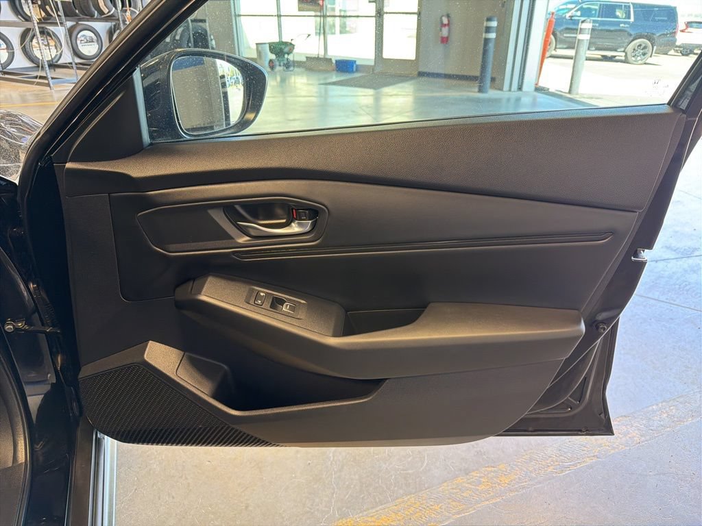 Certified 2025 Honda Accord SE image 33